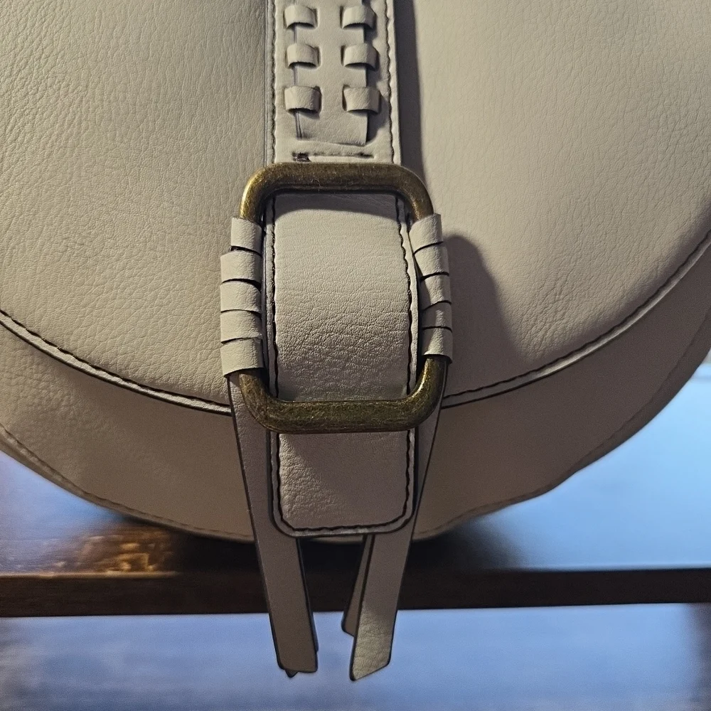 A.N.A. A New Approach Cream Crossbody Shoulder Bag Adjustable Strap NWT‎